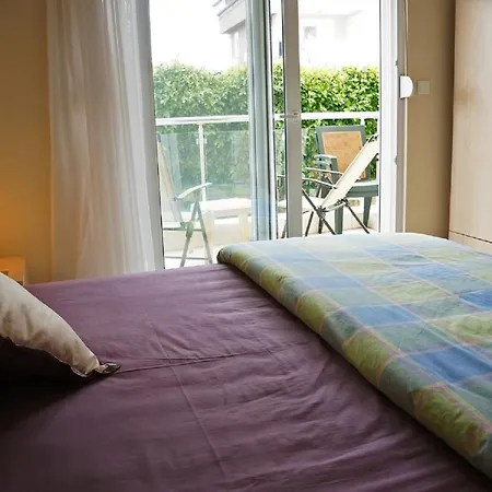 Luxury In Award Winning Private, Small Community Central Location * 시데