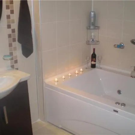 Apartment Luxury In Award Winning Private, Small Community Central Location *
